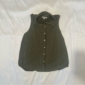 Green Envelope button-up tank top in size XL